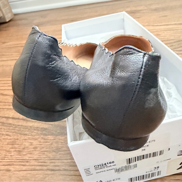 Chloé Women's Black Lauren Scalloped Leather Ballerina Flats - size 38 | US 8 - Picture 7 of 9